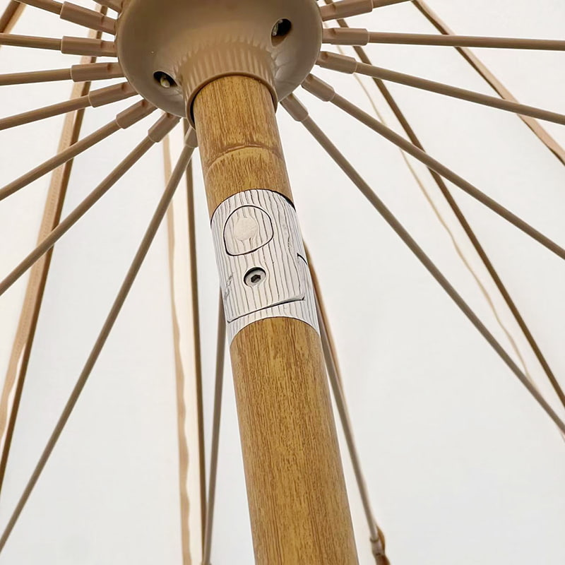 2.8M হ্যান্ড-ক্র্যাঙ্কড ল্যান্ডস্কেপ ছাতা