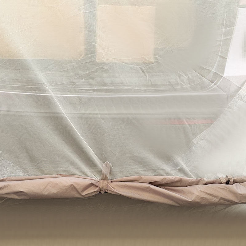 আউটডোর ক্যাম্পিং ডাবল-লেয়ার তাঁবু যা একটি যানবাহনের পিছনে সংযোগ করে