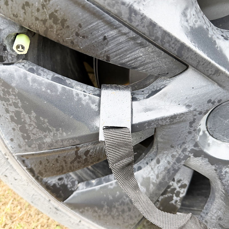 আউটডোর ক্যাম্পিং ডাবল-লেয়ার তাঁবু যা একটি যানবাহনের পিছনে সংযোগ করে